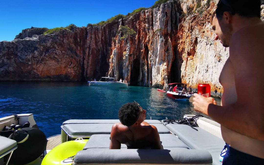 Red Rocks & Pakleni Islands – Getaway