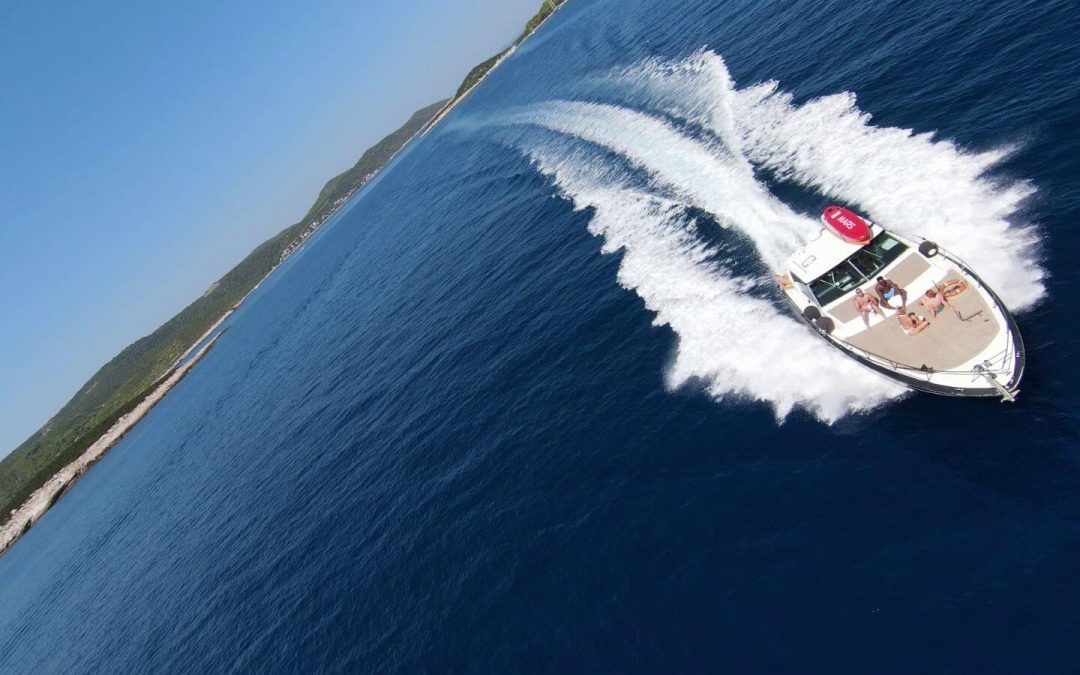 Private vs Group Boat Tours in Hvar: What’s the Real Difference?
